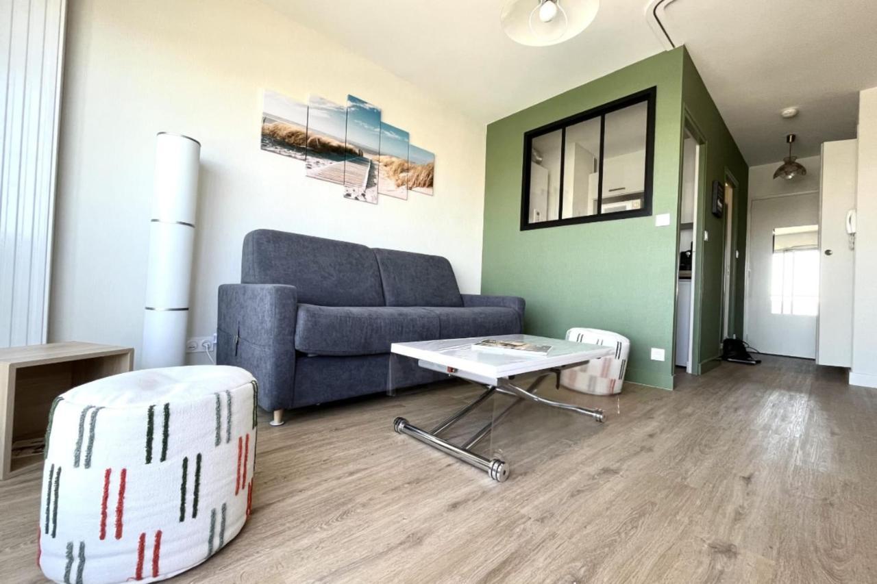Pretty And Bright Studio With View On The Harbor Les Sables-dʼOlonne Extérieur photo